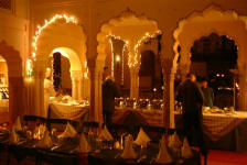 et repas aux chandelles . . .